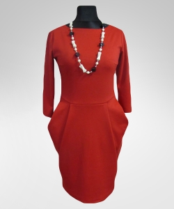 Czerwona elegancka sukienka z kieszeniami - Donna